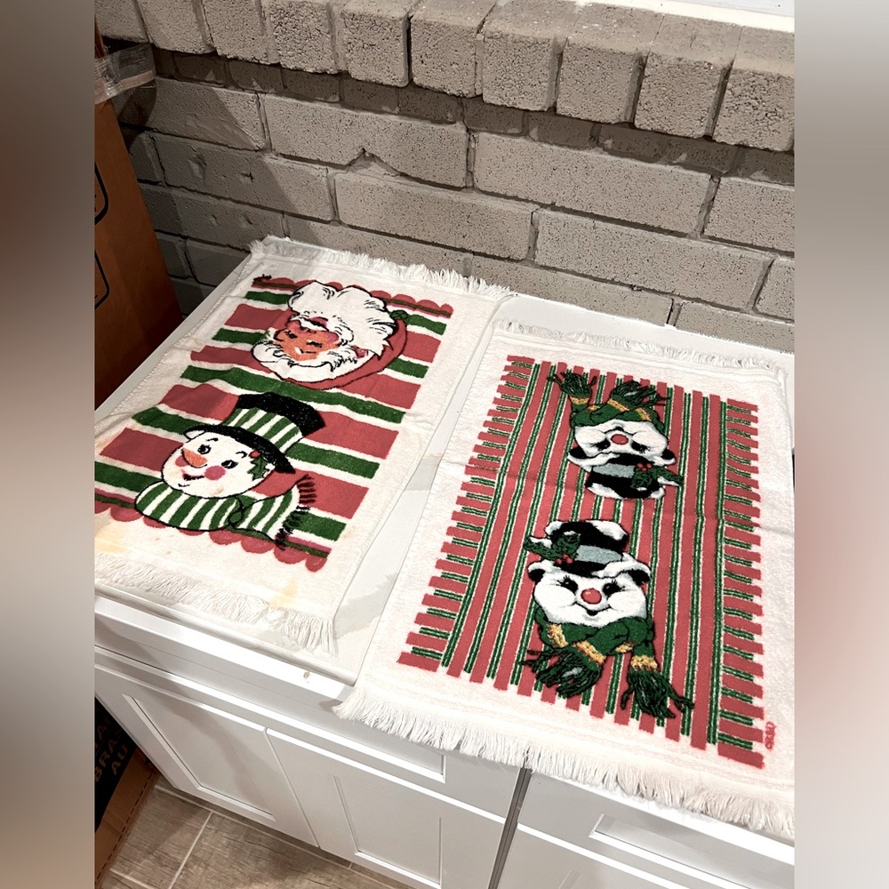 Christmas Holiday Cone made in the USA Cotton Towels VTG